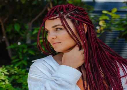 Braided wig with knotless box braids in dark brown color
